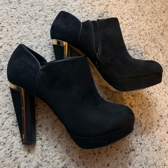 Call it Spring heel - Picture 1 of 3